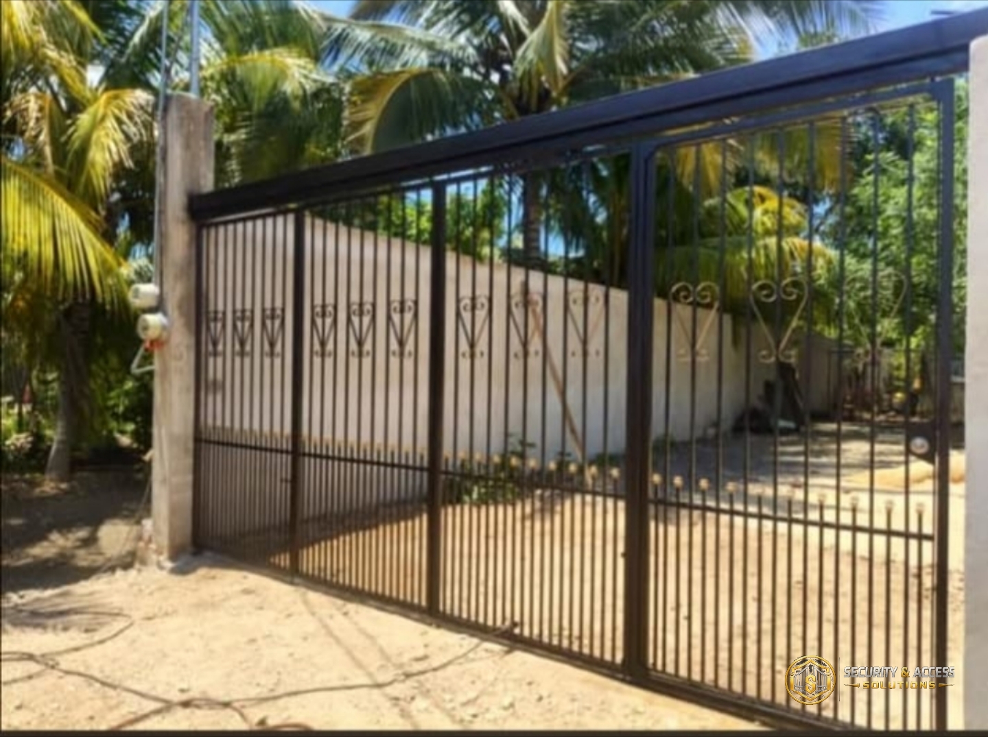 Residential metal gate